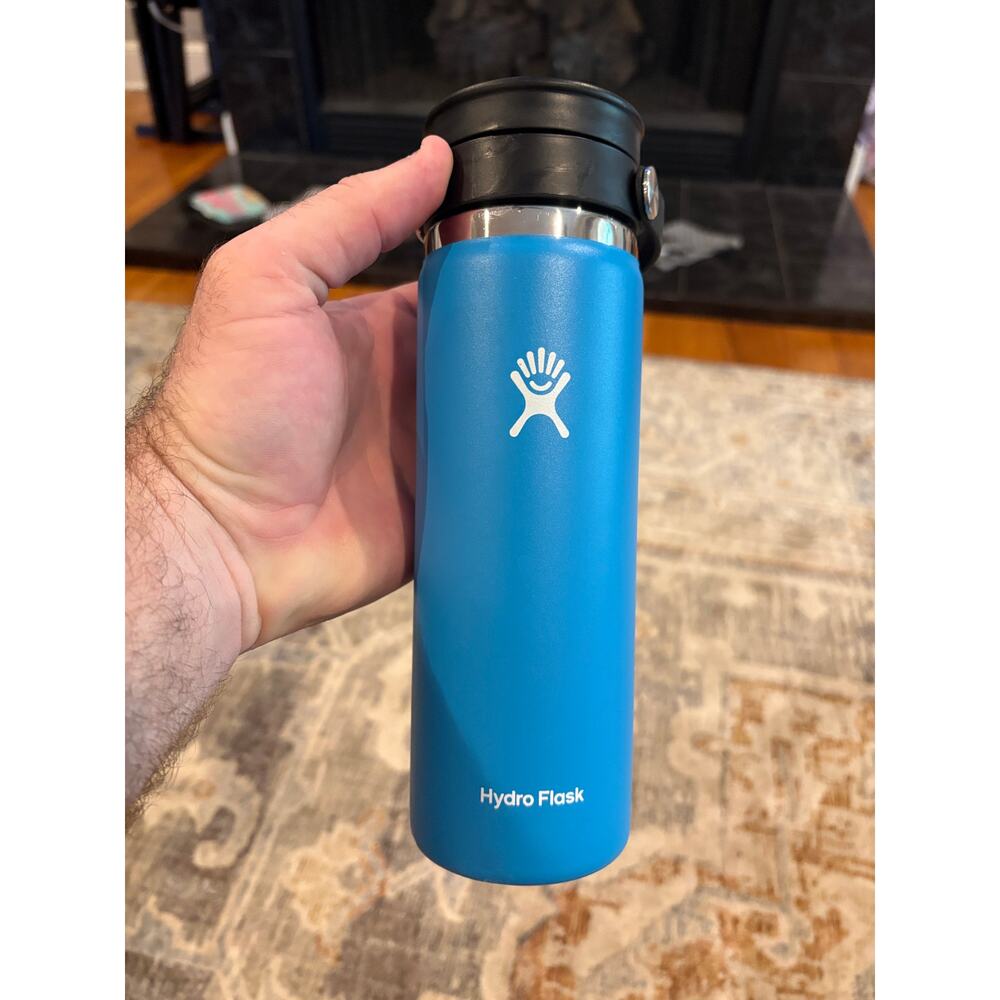 Hydro Flask 20oz Wide Mouth Water Bottle Blue